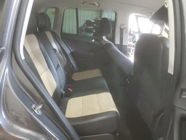 2016 VOLKSWAGEN TIGUAN S - WVGAV7AX1GW580422