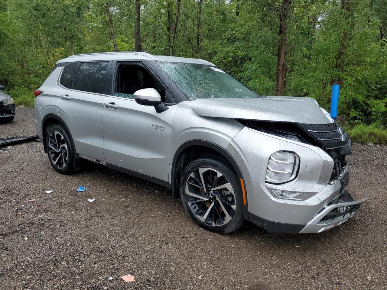 MITSUBISHI OUTLANDER SE