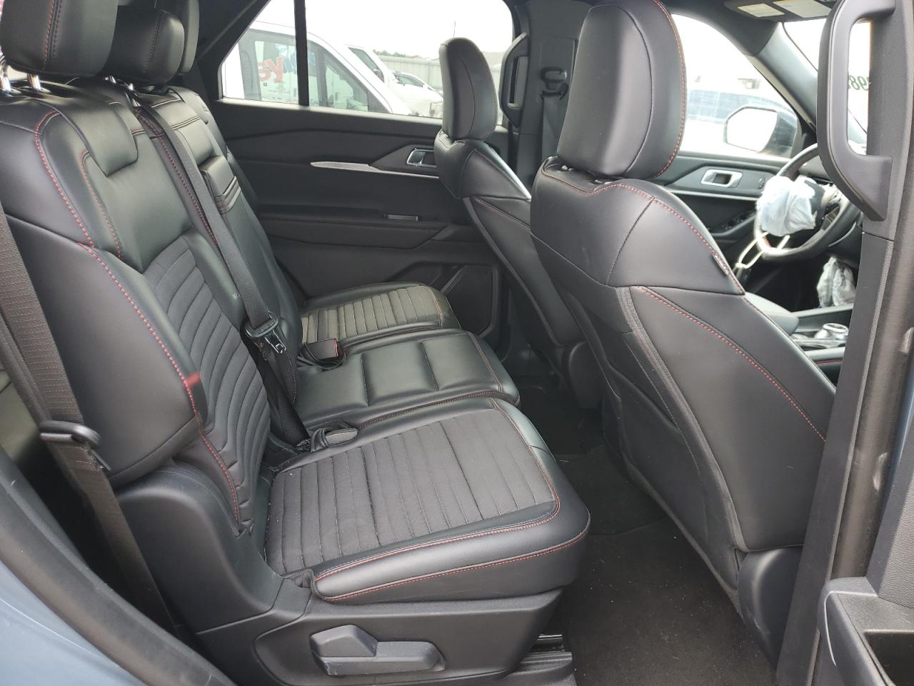 FORD EXPLORER ST-LINE