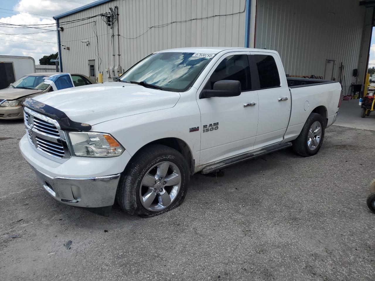 RAM 1500 SLT