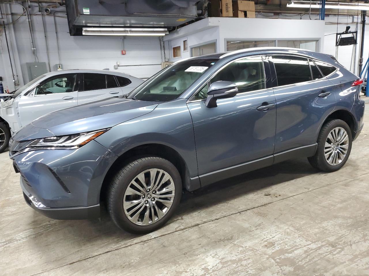 TOYOTA VENZA LE