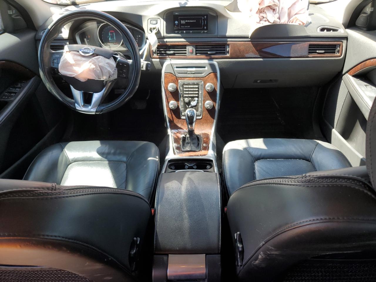 VOLVO XC70 T6 PLATINUM