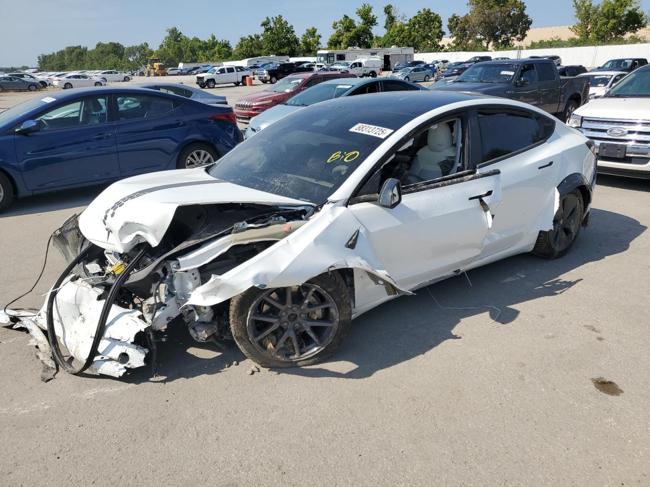 TESLA MODEL 3