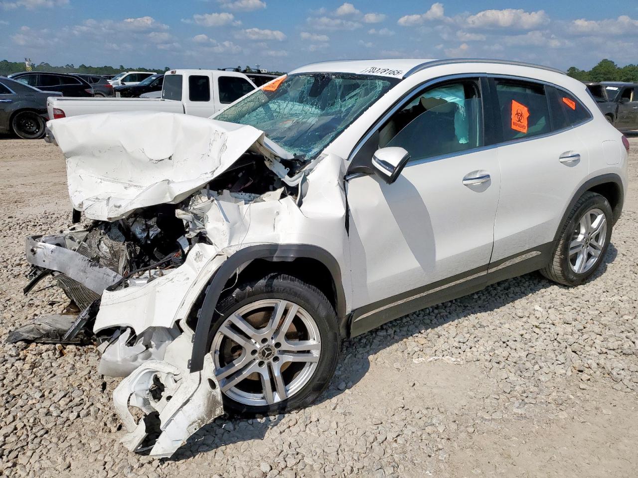 MERCEDES-BENZ GLA-CLASS 250