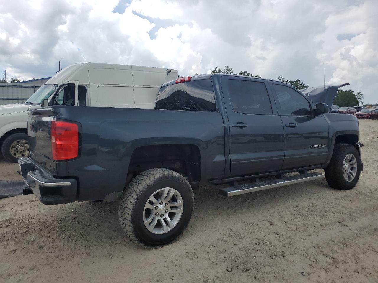 CHEVROLET SILVERADO C1500 LT
