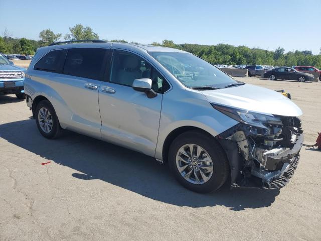 2025 TOYOTA SIENNA XLE 5TDJRKEC7SS244530