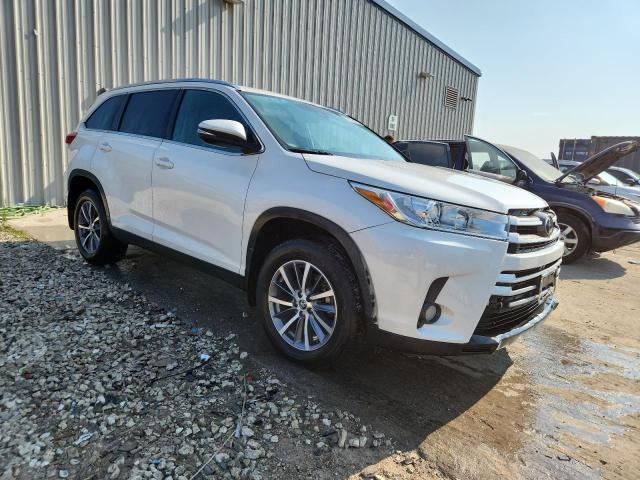 2019 TOYOTA HIGHLANDER 5TDJZRFH5KS597772