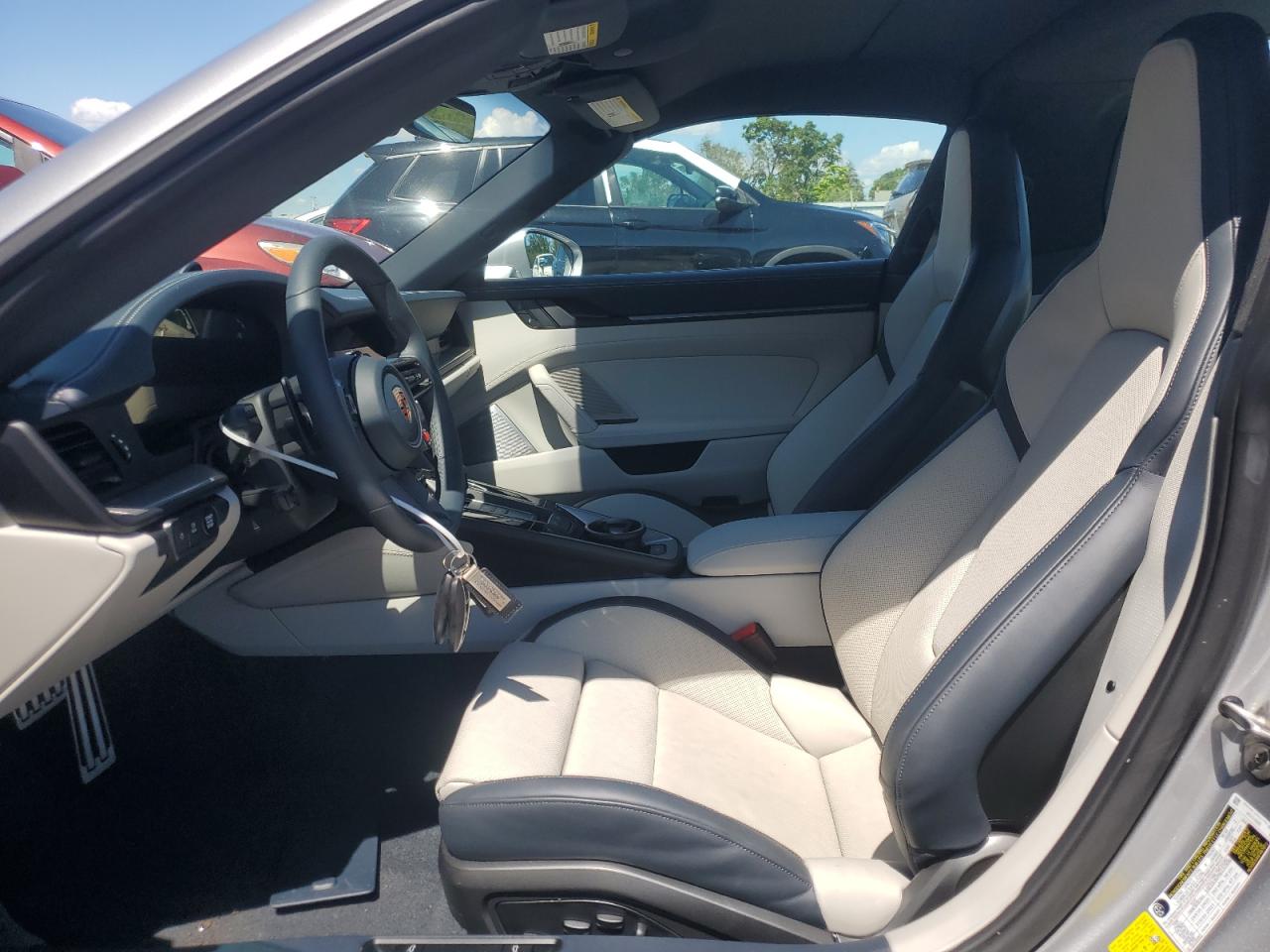 PORSCHE 911 TARGA 4 GTS