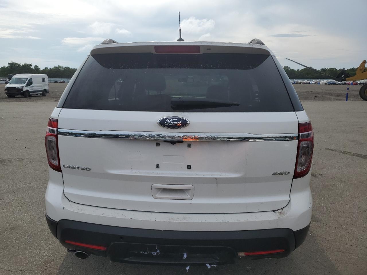 FORD EXPLORER LIMITED