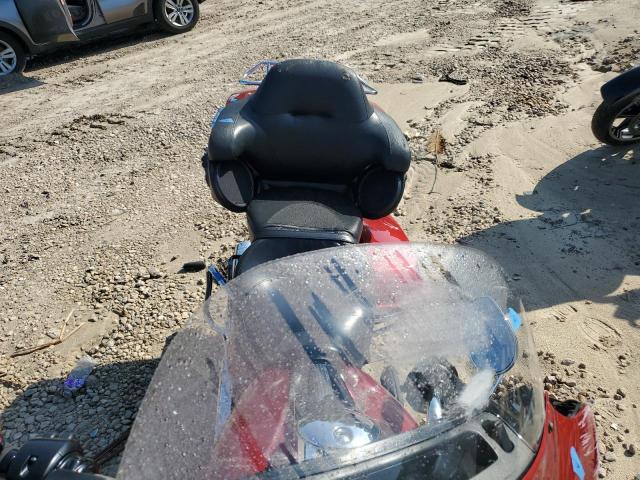 2019 HARLEY-DAVIDSON FLHTK 1HD1KEF16KB646192