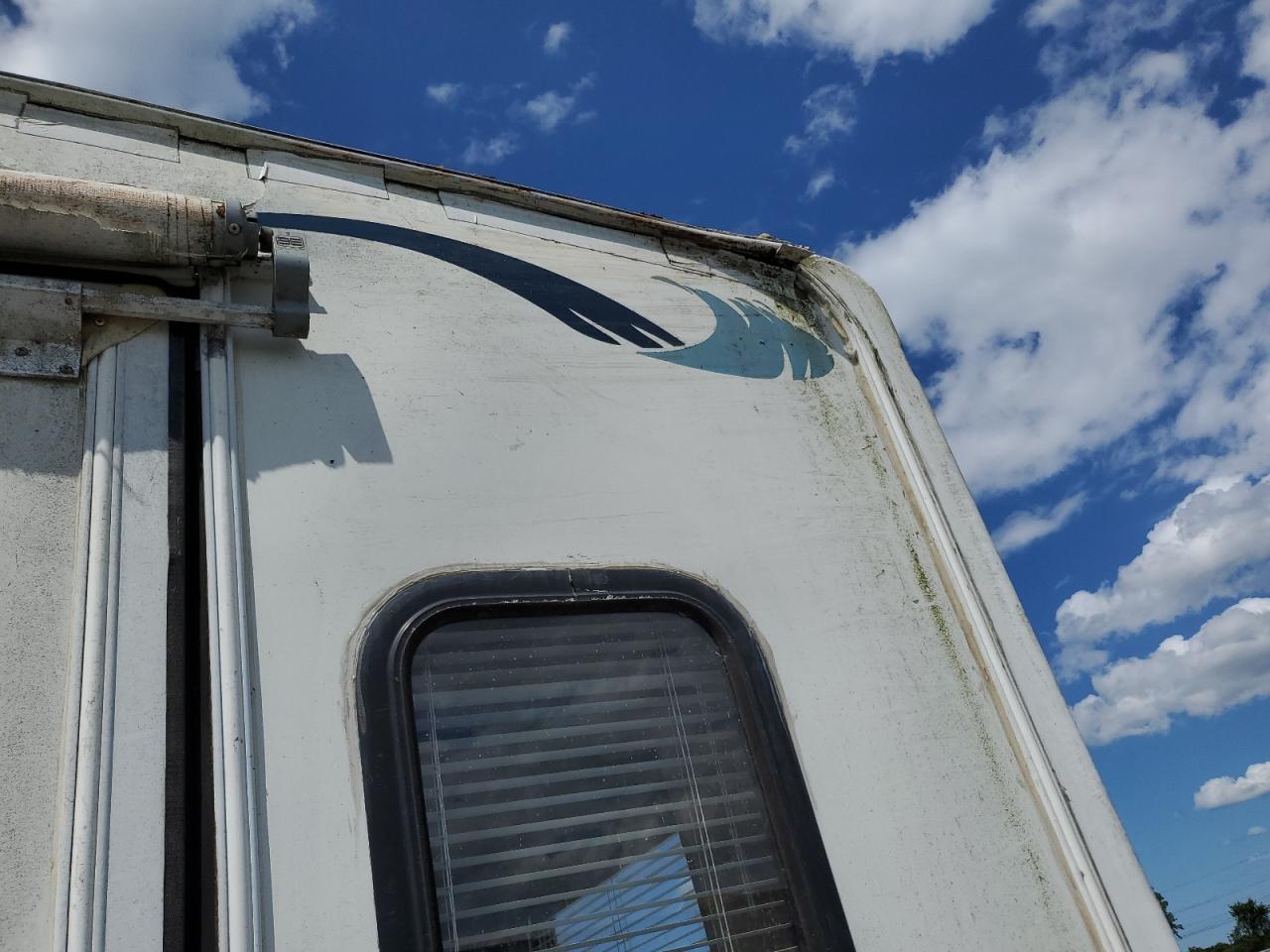 Lot #3213135473 2001 OTHER CAMPER