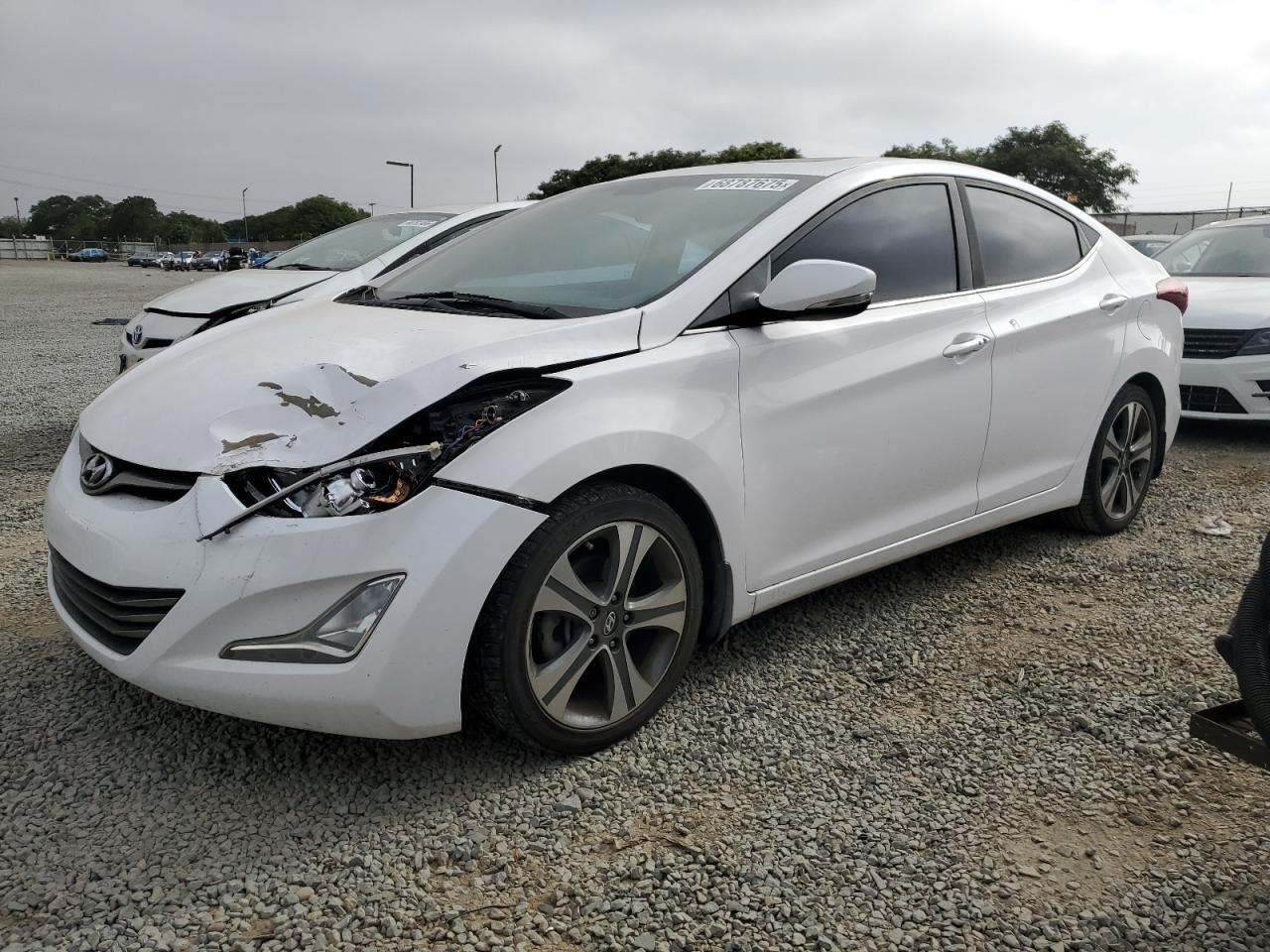 HYUNDAI ELANTRA SE