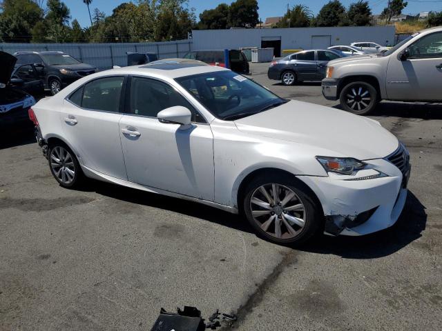 2016 LEXUS IS 200T JTHBA1D25G5032574