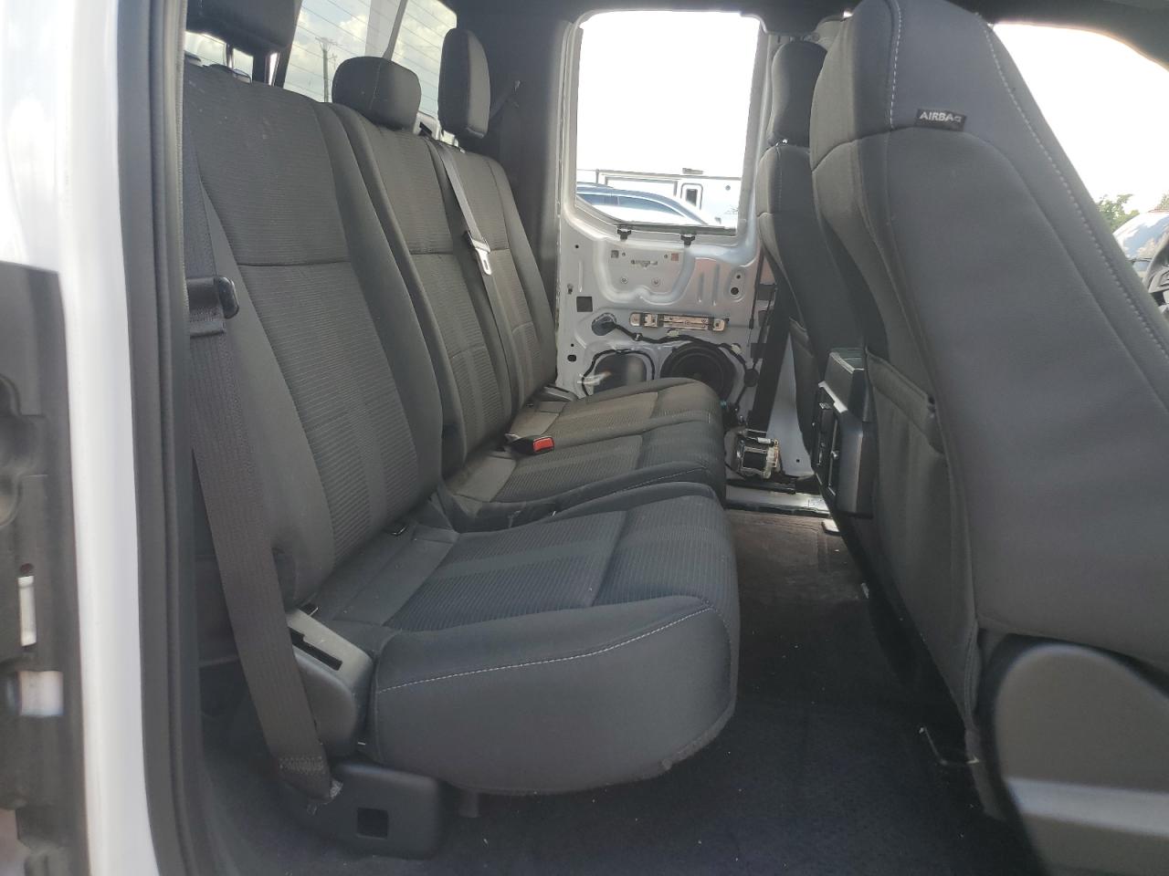 FORD F-150 SUPER CAB