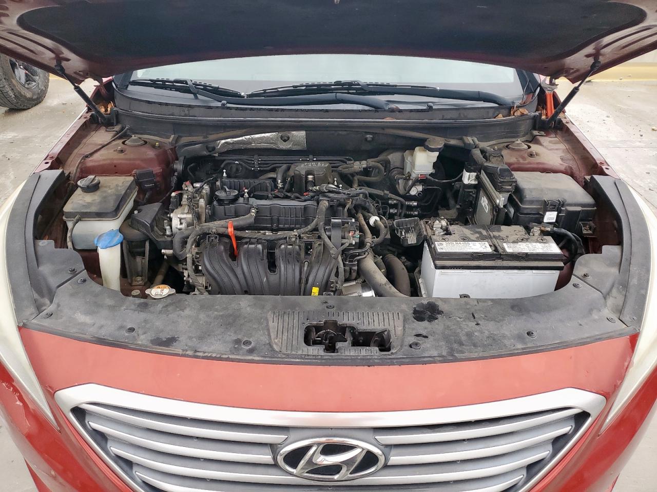 Lot #3303629949 2015 HYUNDAI SONATA SE
