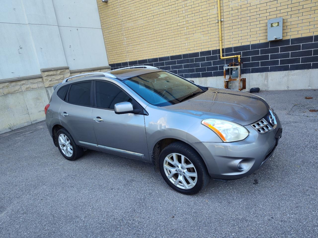 NISSAN ROGUE S