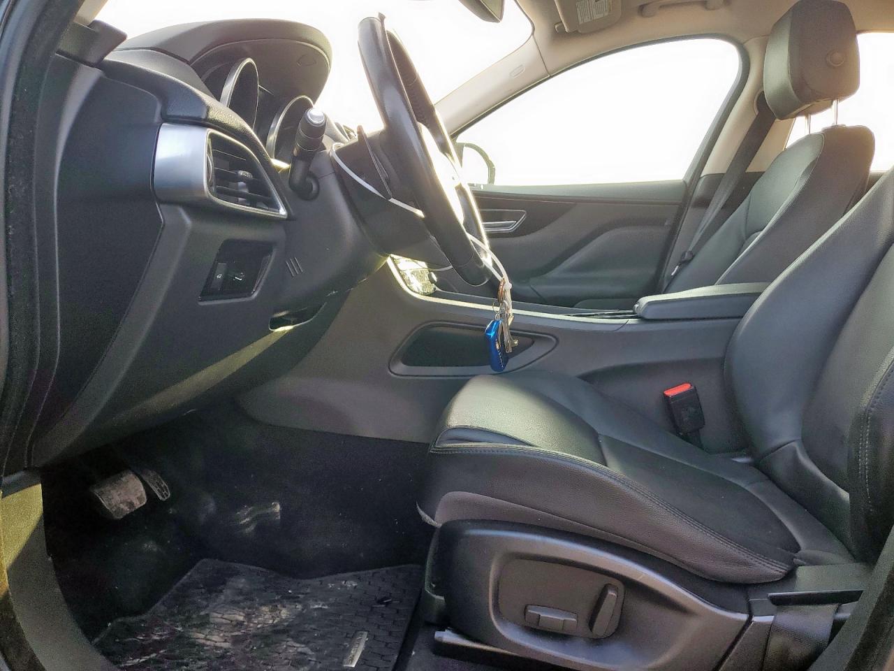 JAGUAR F-PACE PREMIUM