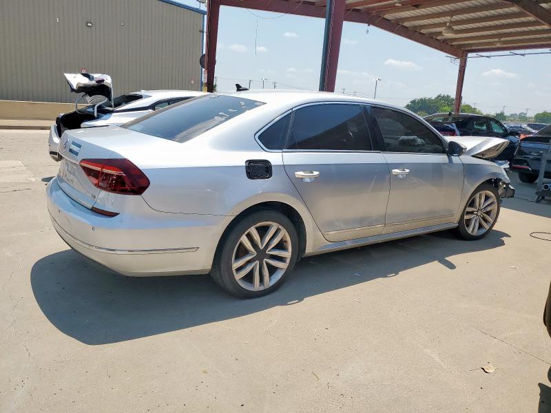2017 VOLKSWAGEN PASSAT SE 1VWGT7A36HC077812