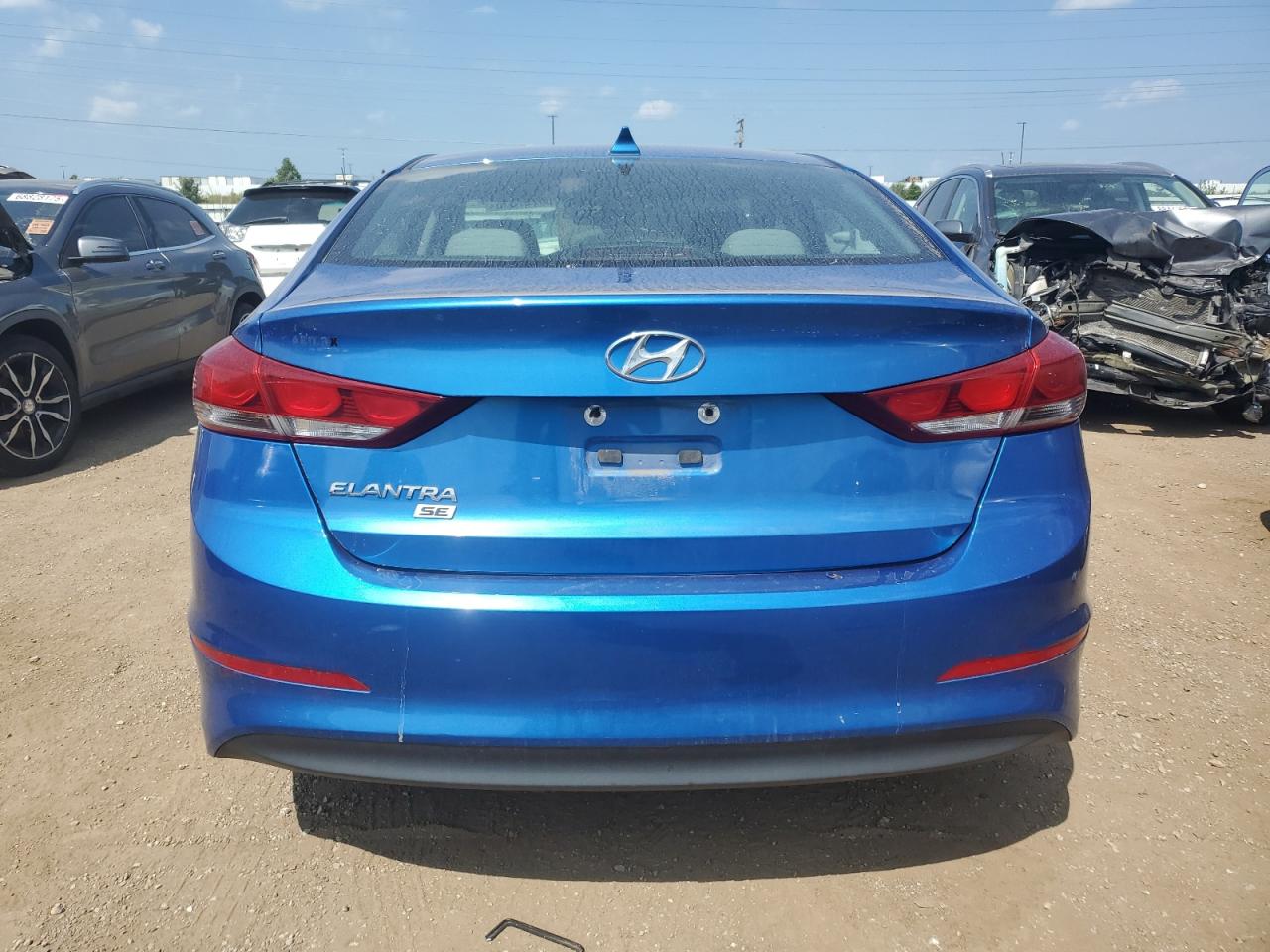 HYUNDAI ELANTRA SE