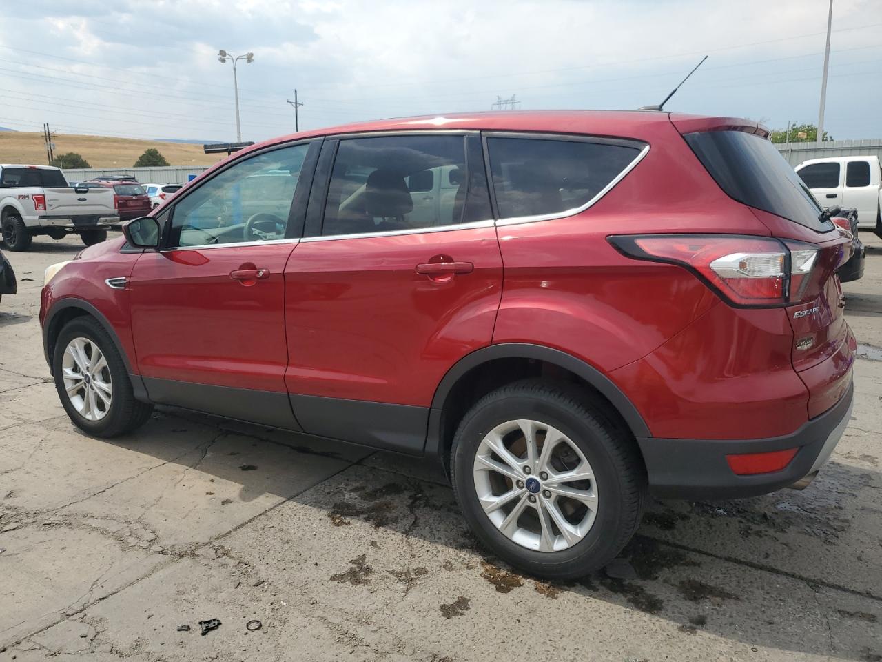 FORD ESCAPE SE