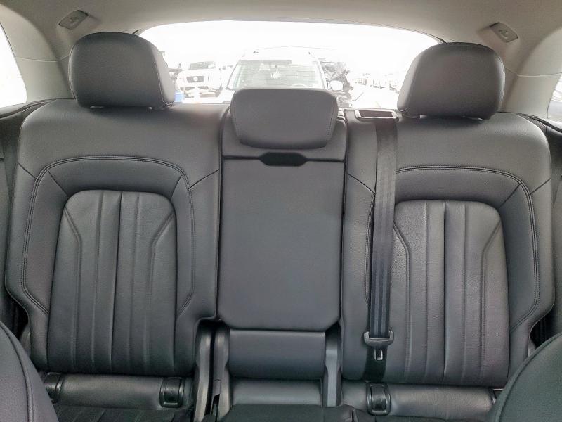 2018 AUDI Q5 PREMIUM WA1BNAFY1J2054744