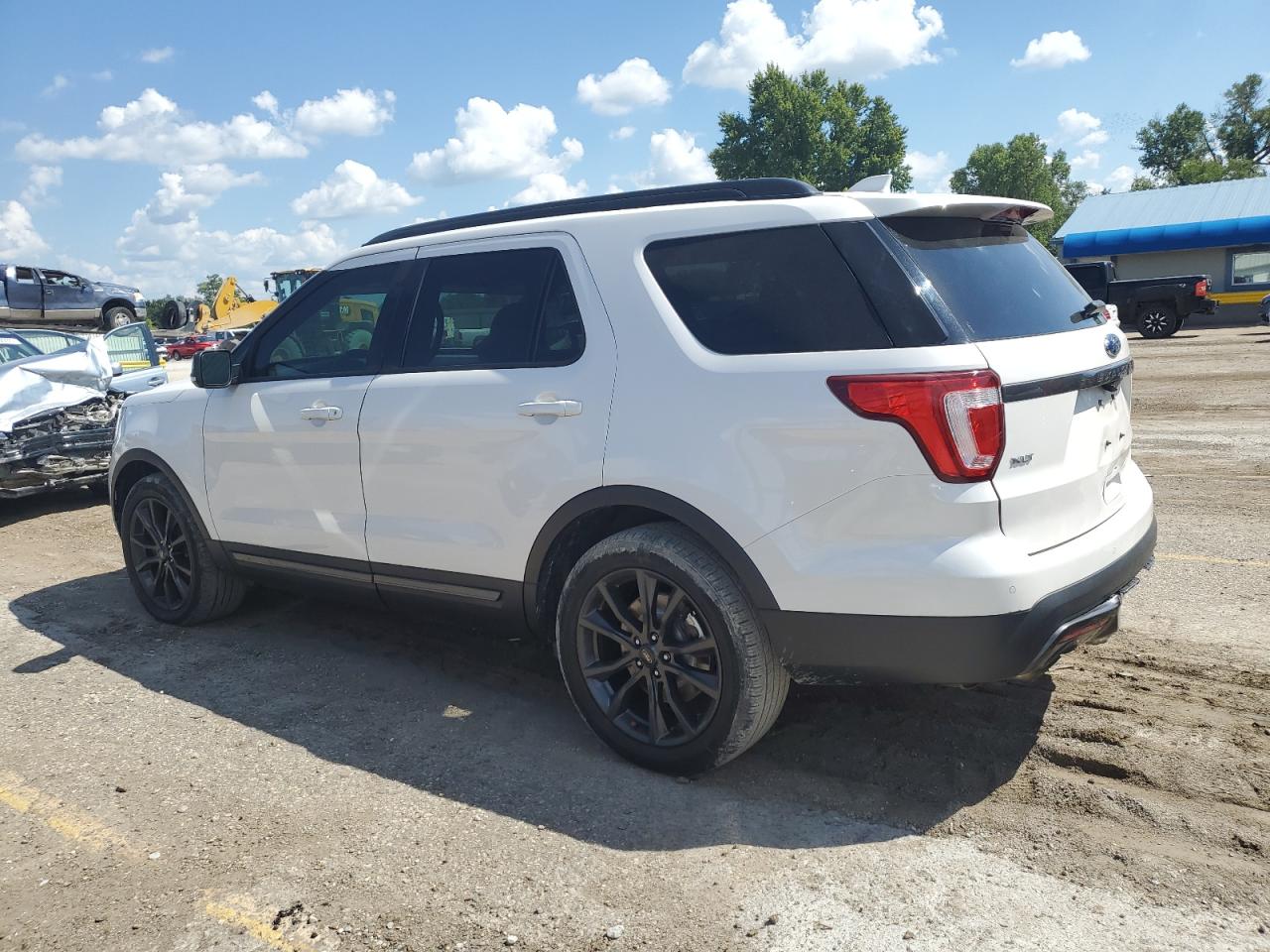 FORD EXPLORER XLT
