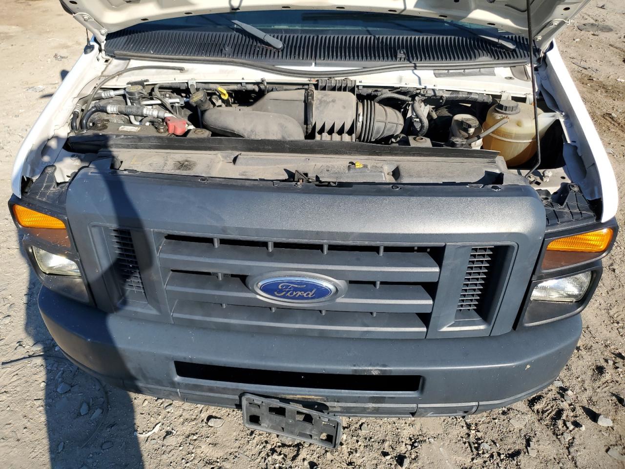 FORD ECONOLINE E150 VAN