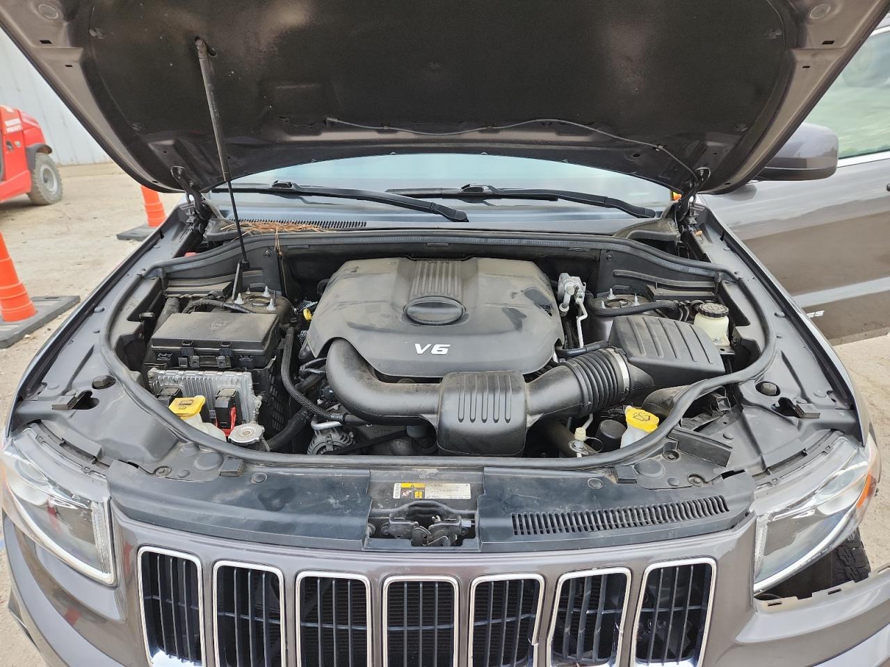 JEEP GRAND CHEROKEE LAREDO