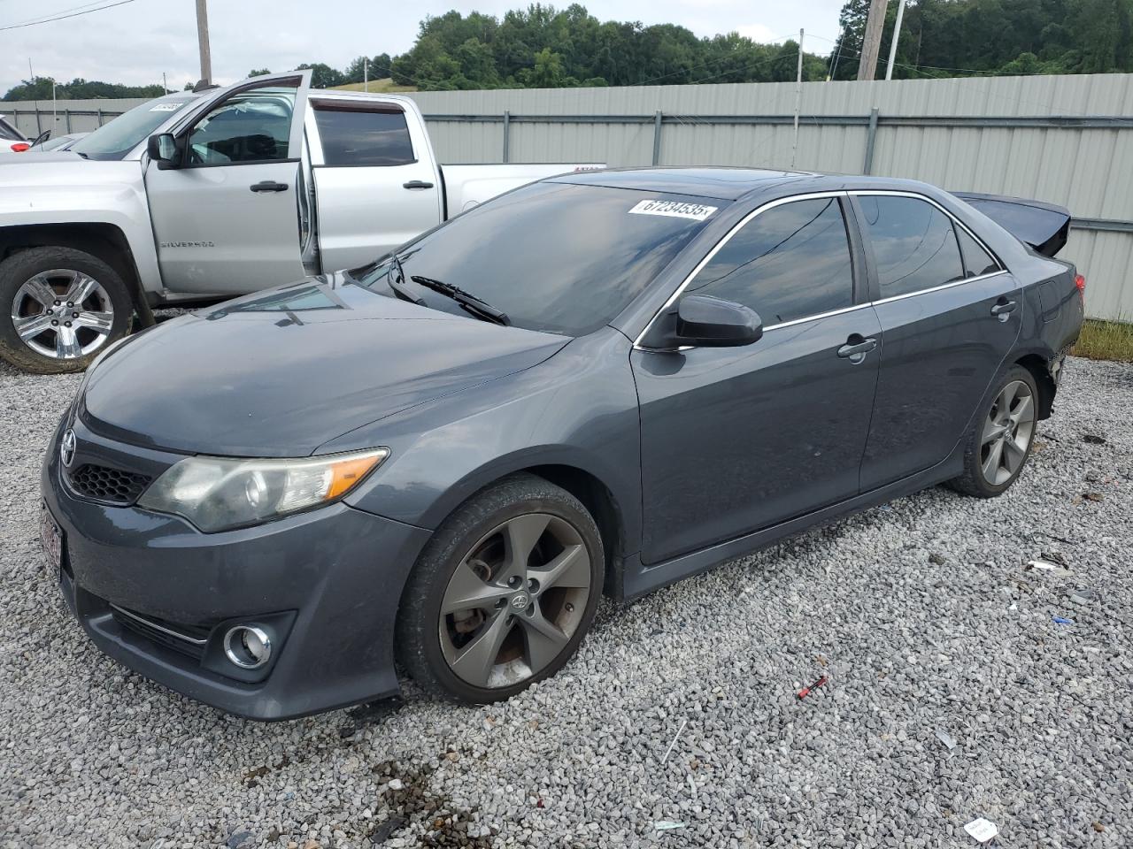 TOYOTA CAMRY SE