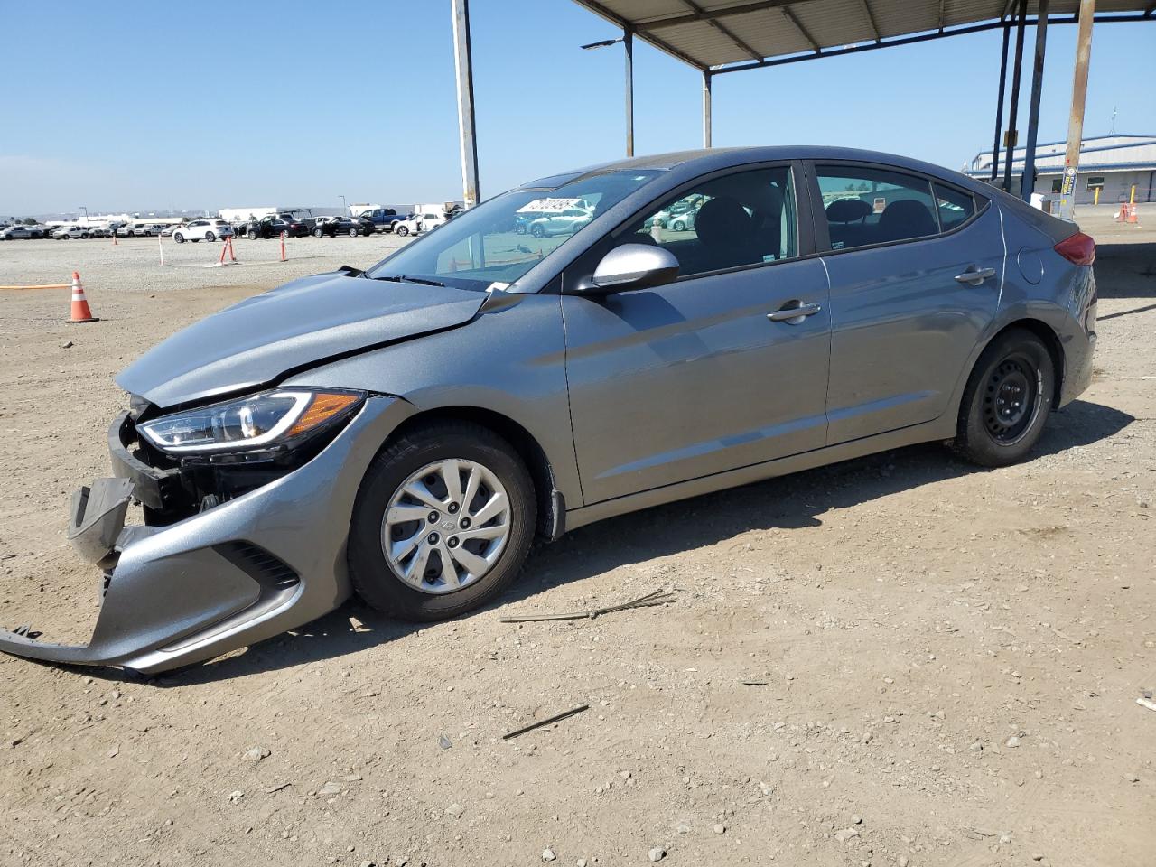 HYUNDAI ELANTRA SE