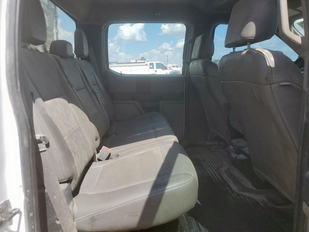 FORD F-450 SUPER DUTY