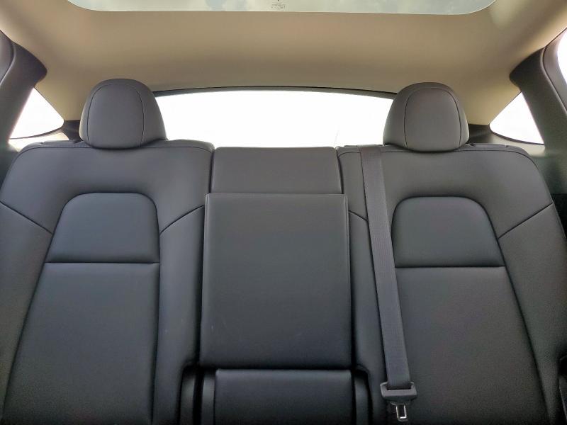 2024 TESLA MODEL Y 7SAYGDEE6RA303678