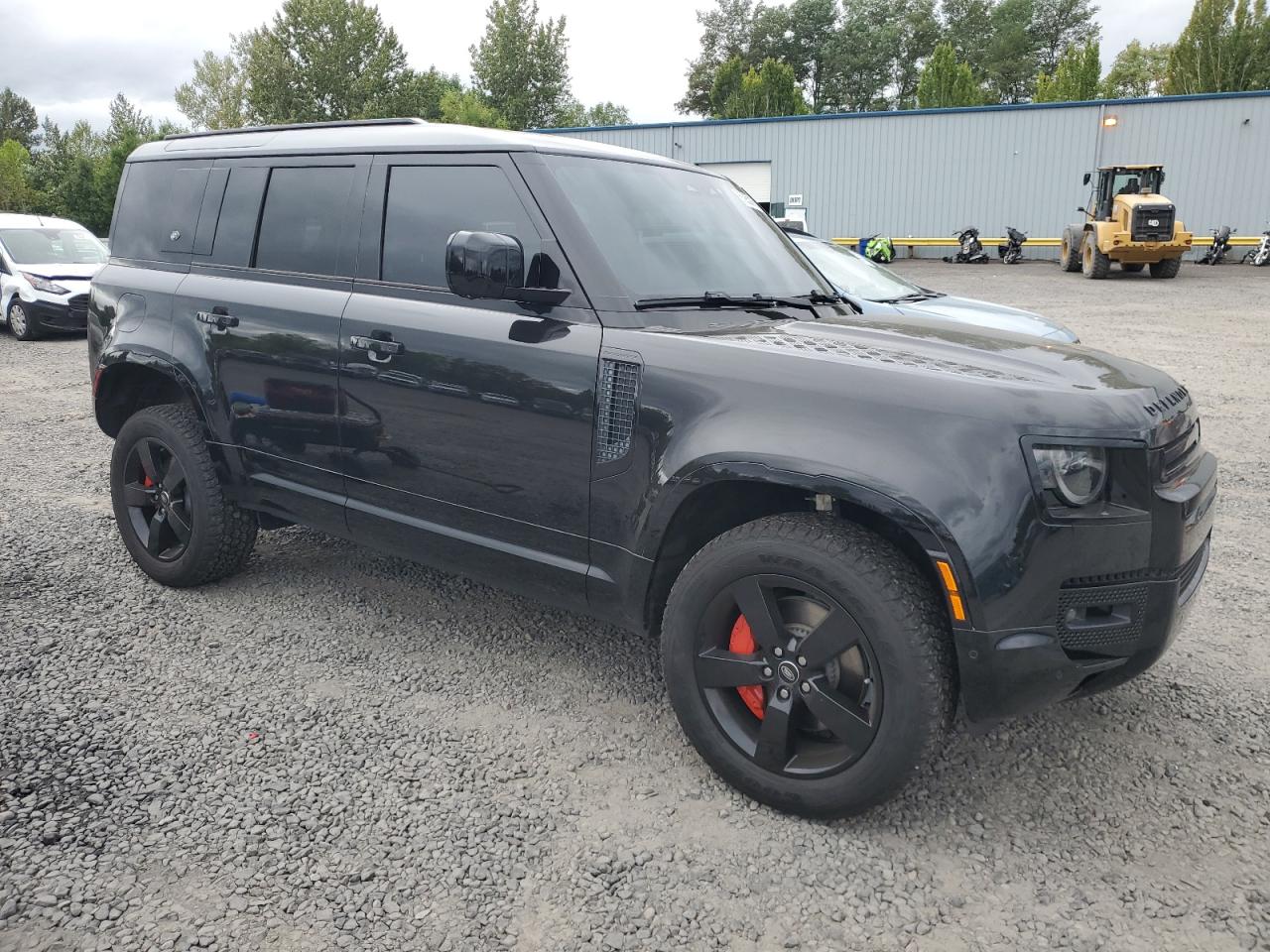 LAND ROVER DEFENDER 110 X-DYNAMIC SE