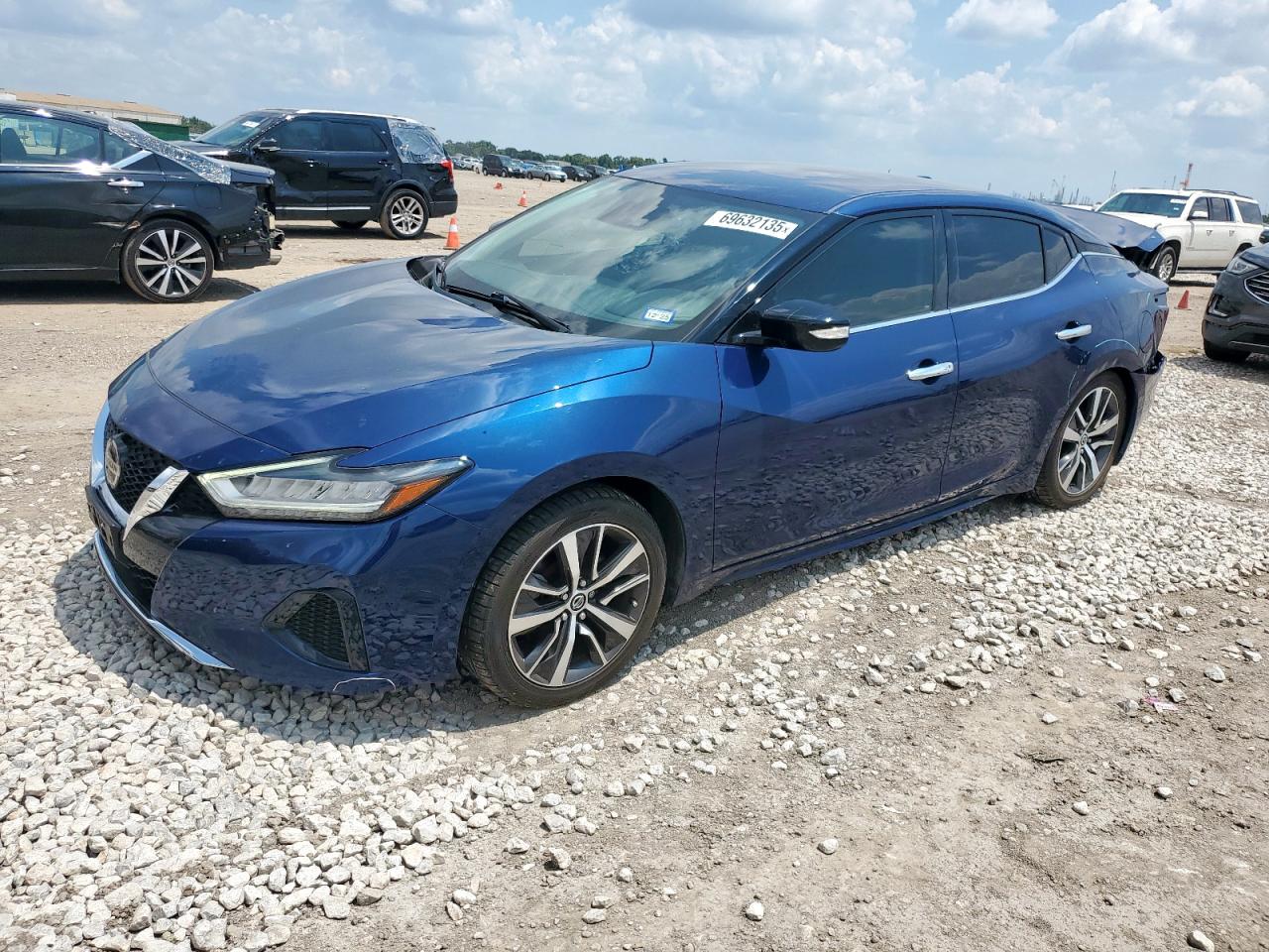 NISSAN MAXIMA SV