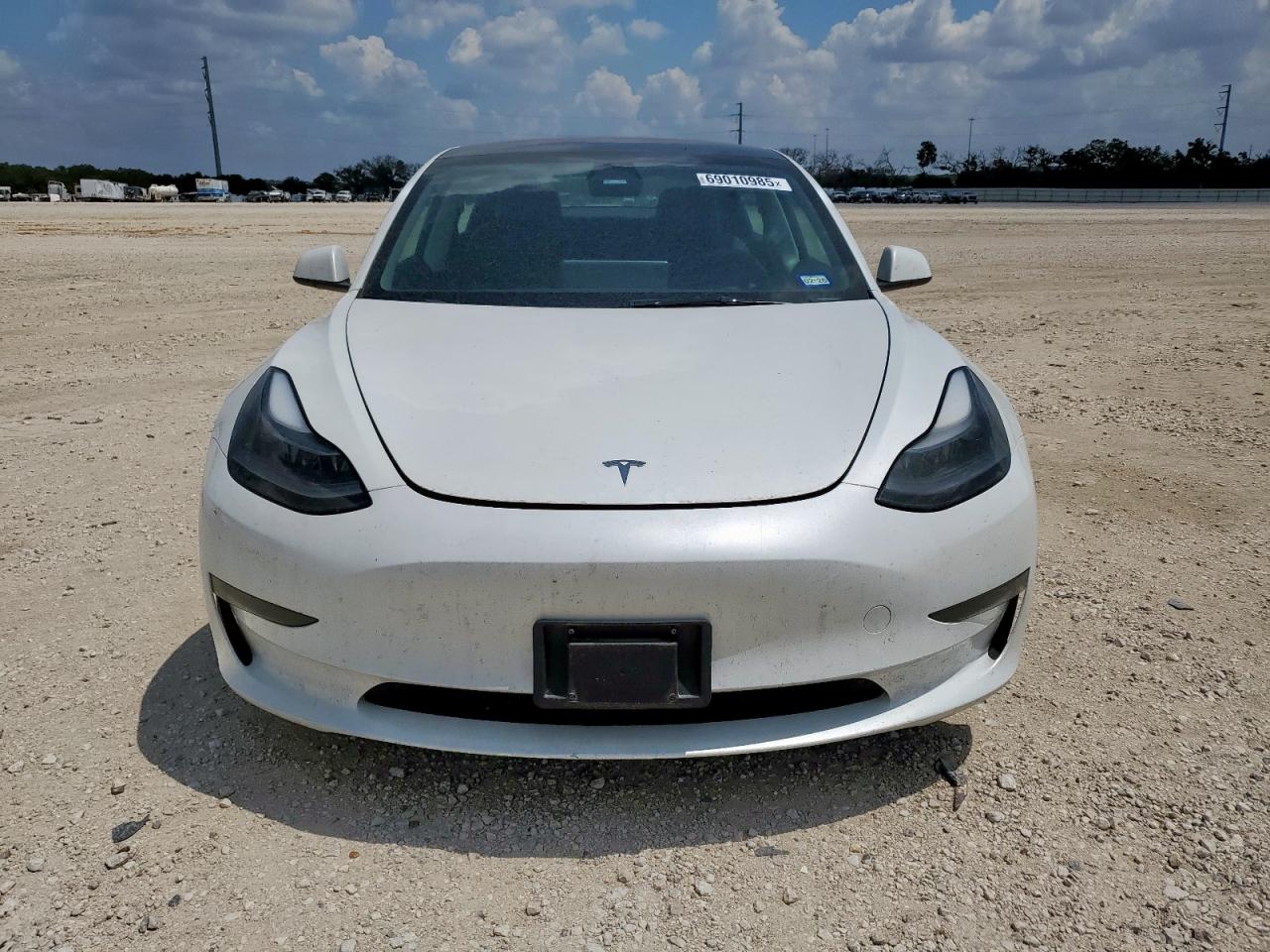 Lot #3305652716 2023 TESLA MODEL 3