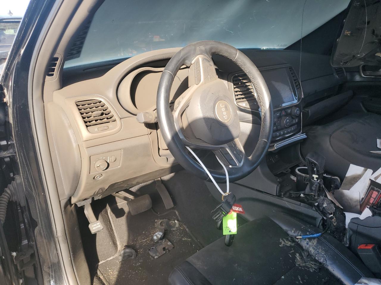 JEEP GRAND CHEROKEE LAREDO