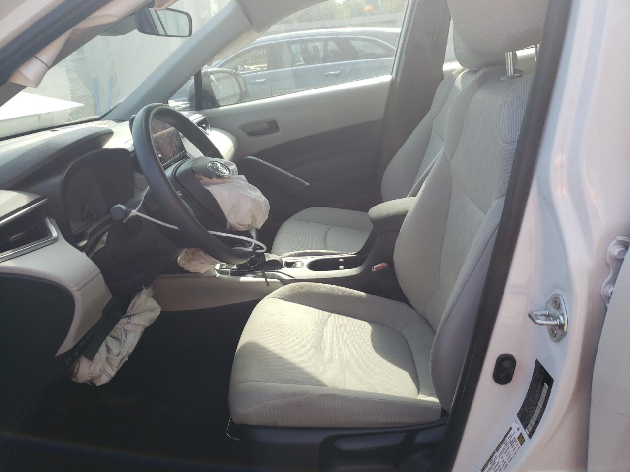 TOYOTA COROLLA CROSS L