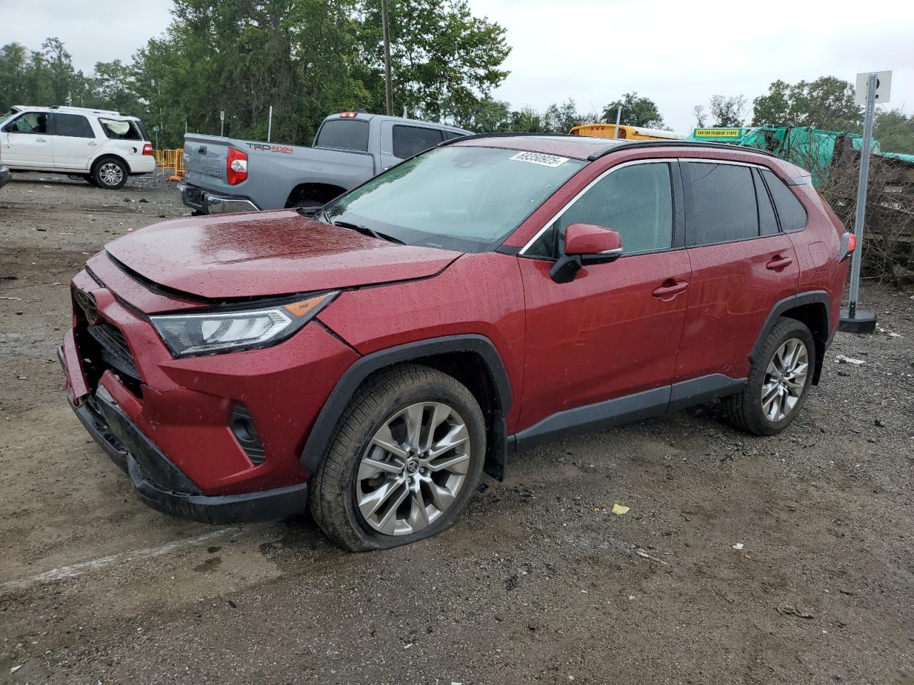TOYOTA RAV4 XLE PREMIUM