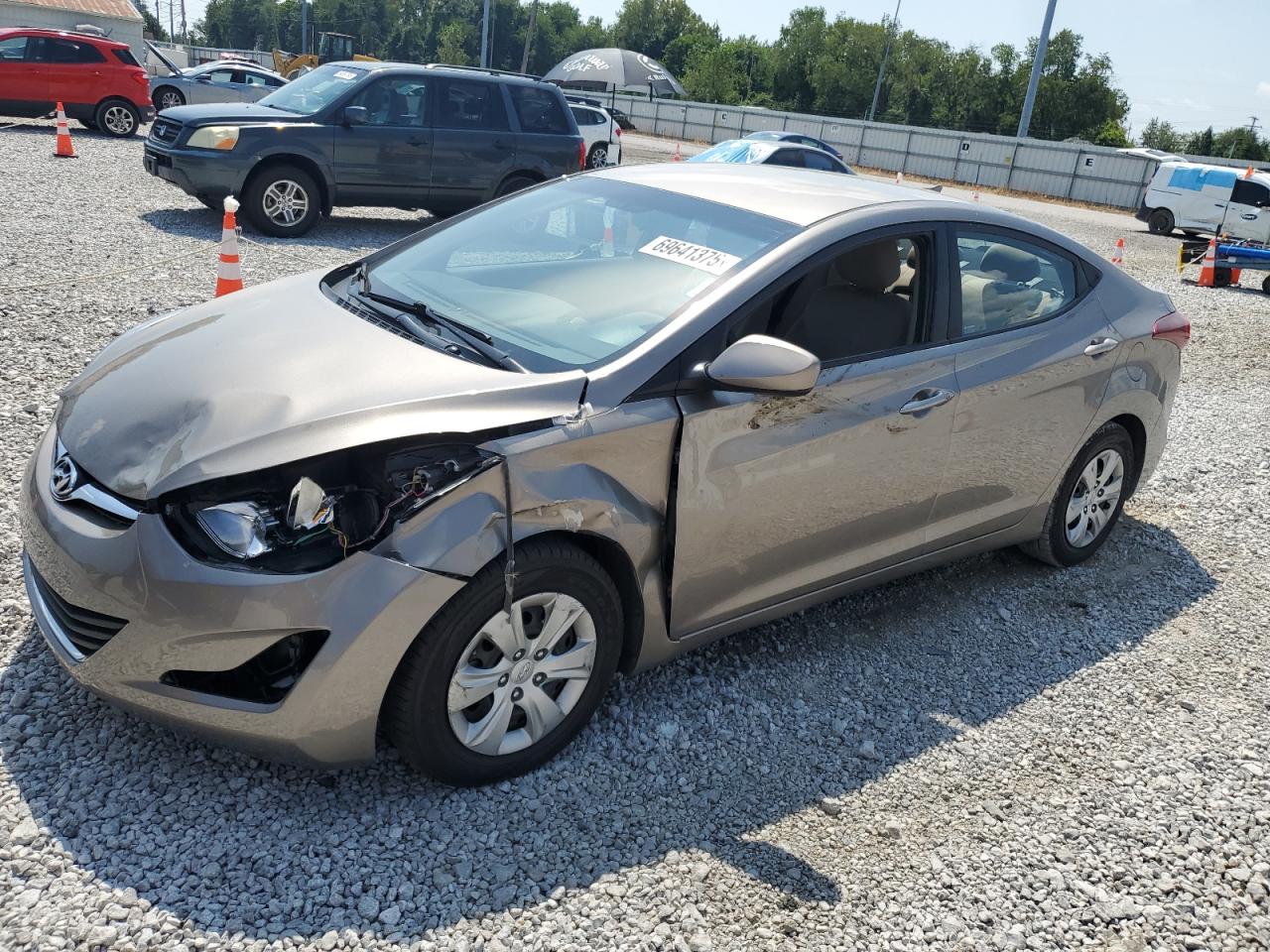 HYUNDAI ELANTRA SE