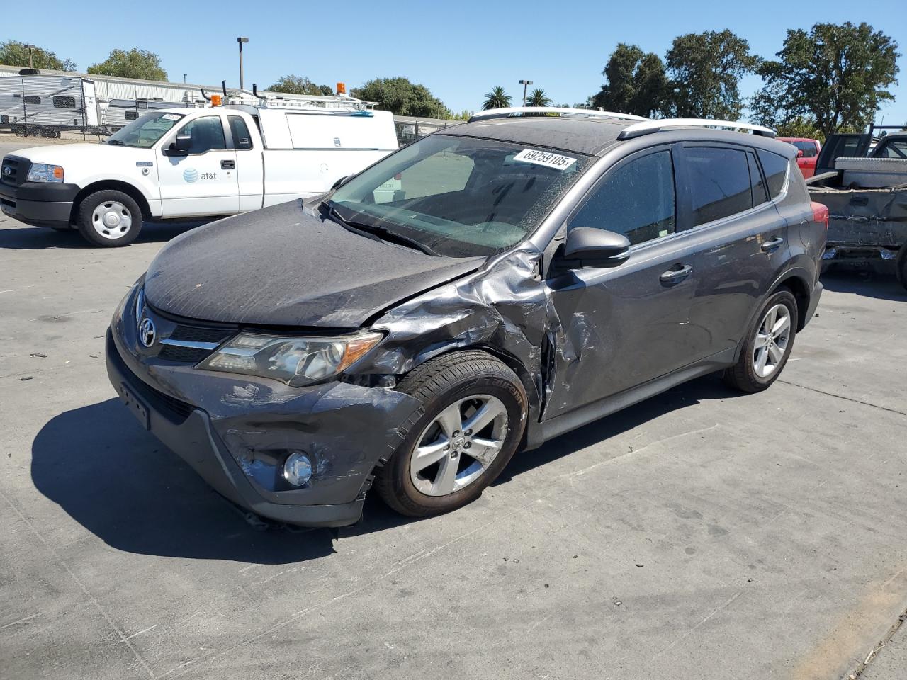 TOYOTA RAV4 XLE