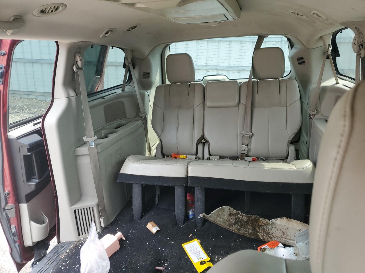 CHRYSLER TOWN & COUNTRY LIMITED