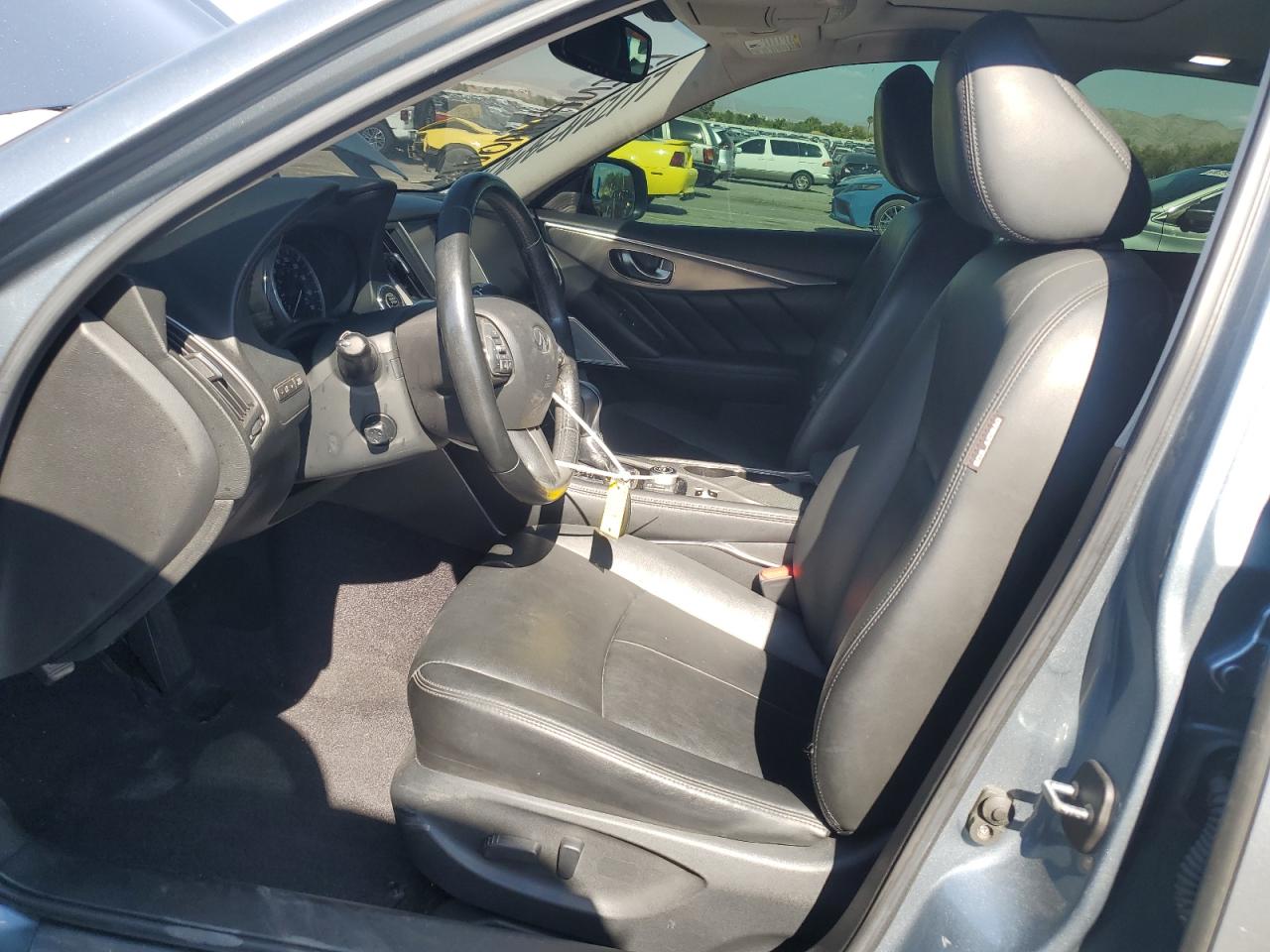 INFINITI Q50 PREMIUM