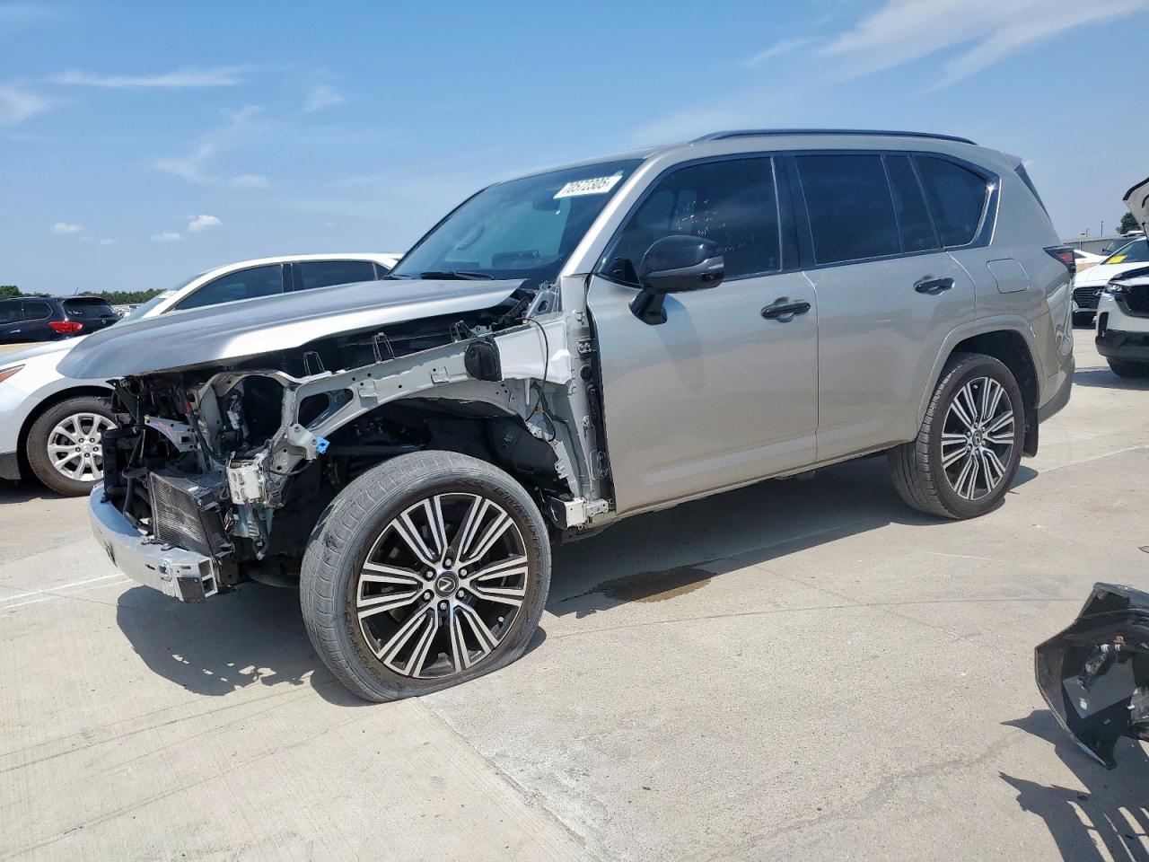 LEXUS LX 600 BASE
