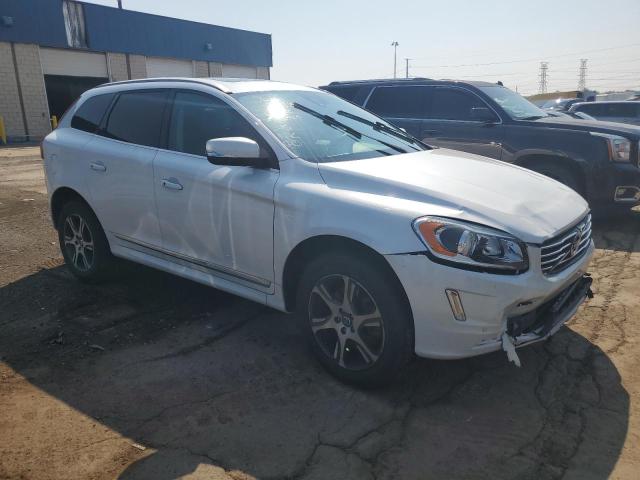 2015 VOLVO XC60 T6 PR YV4902RB0F2598978