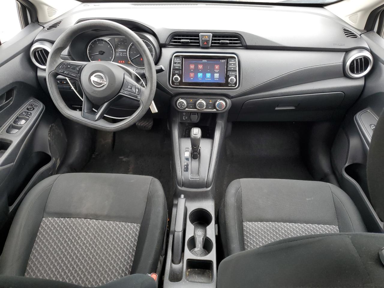 NISSAN VERSA S