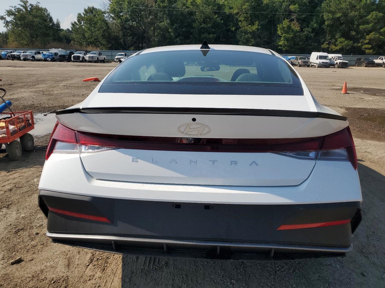 HYUNDAI ELANTRA SEL SPORT