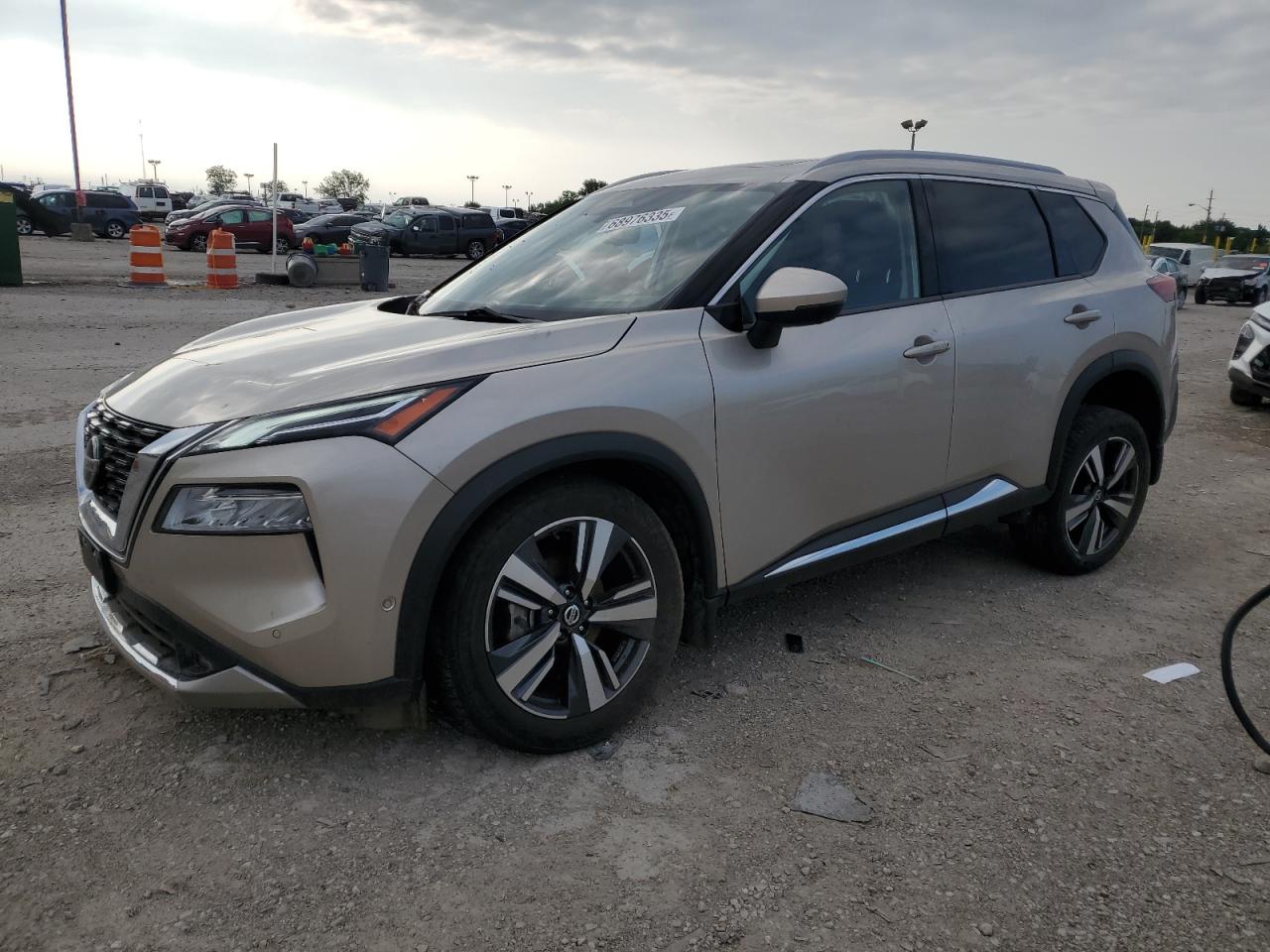 NISSAN ROGUE PLATINUM