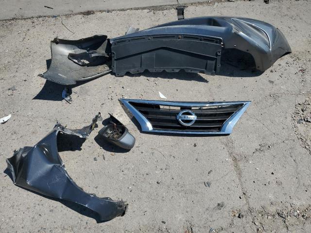 2019 NISSAN VERSA S 3N1CN7AP9KL812571