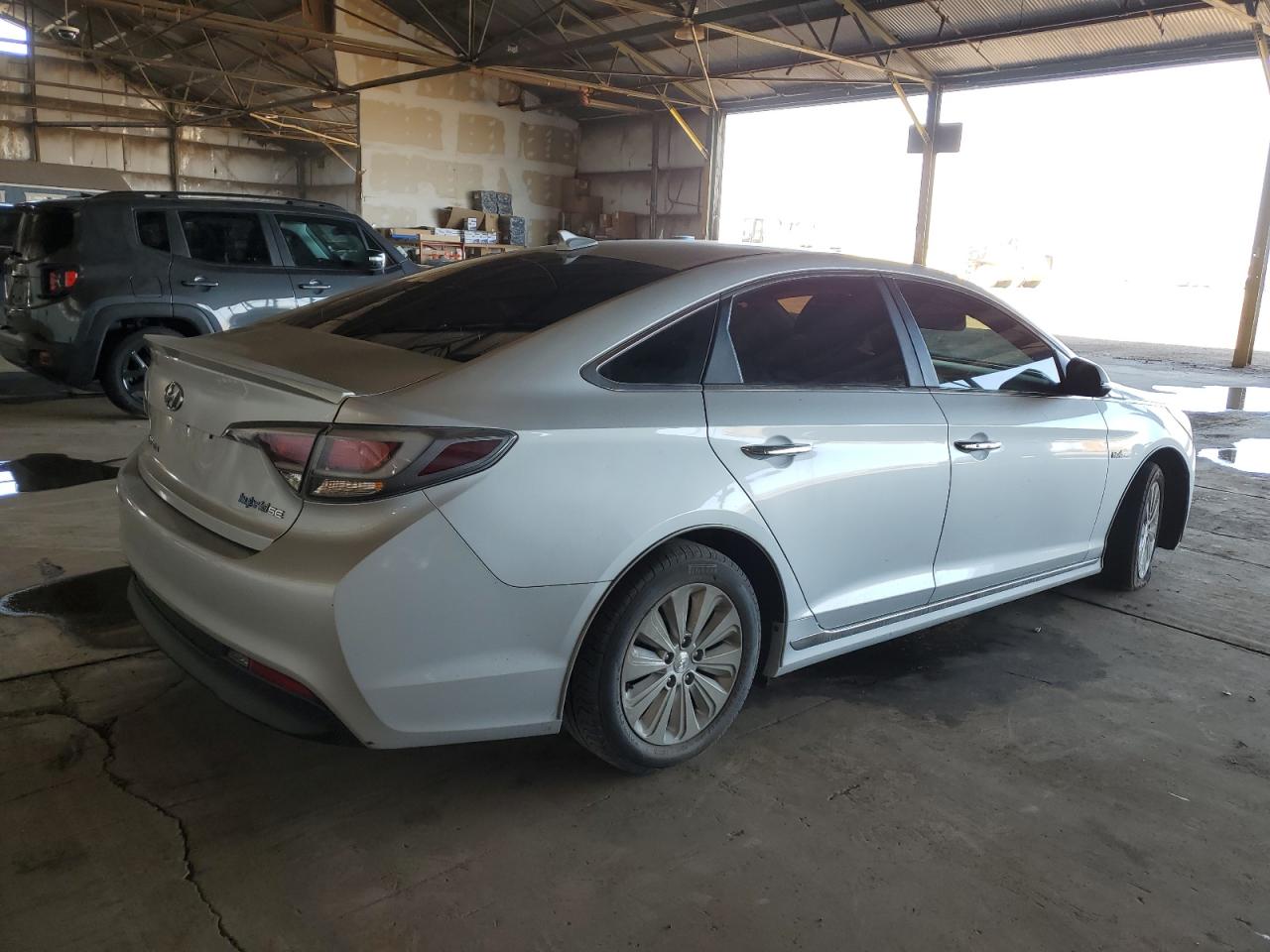 HYUNDAI SONATA HYBRID