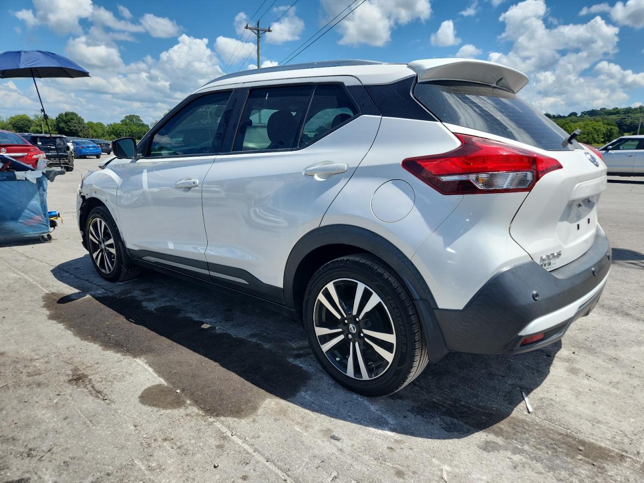 NISSAN KICKS SR